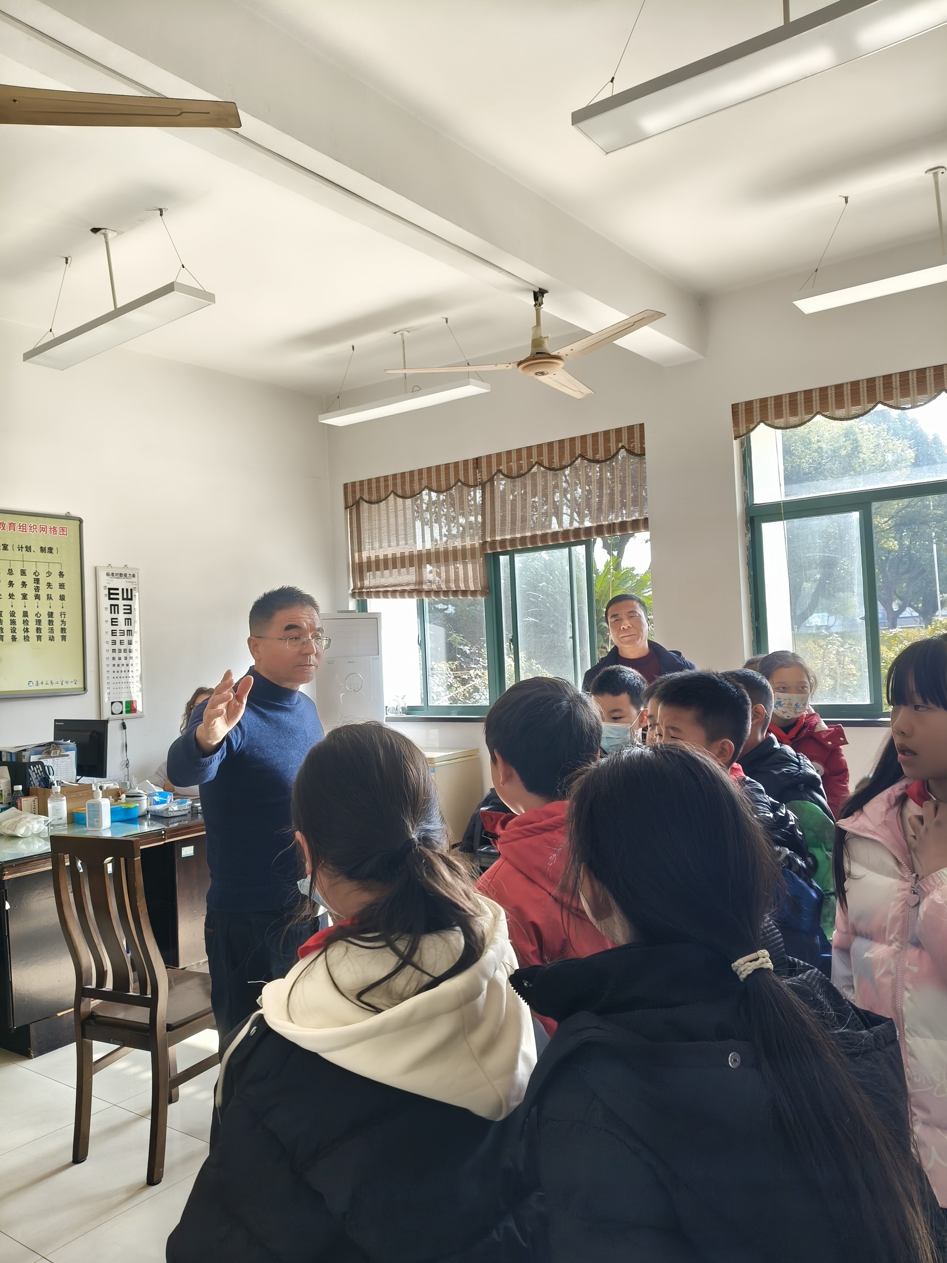 “食”刻准备，守护师生舌尖安全 